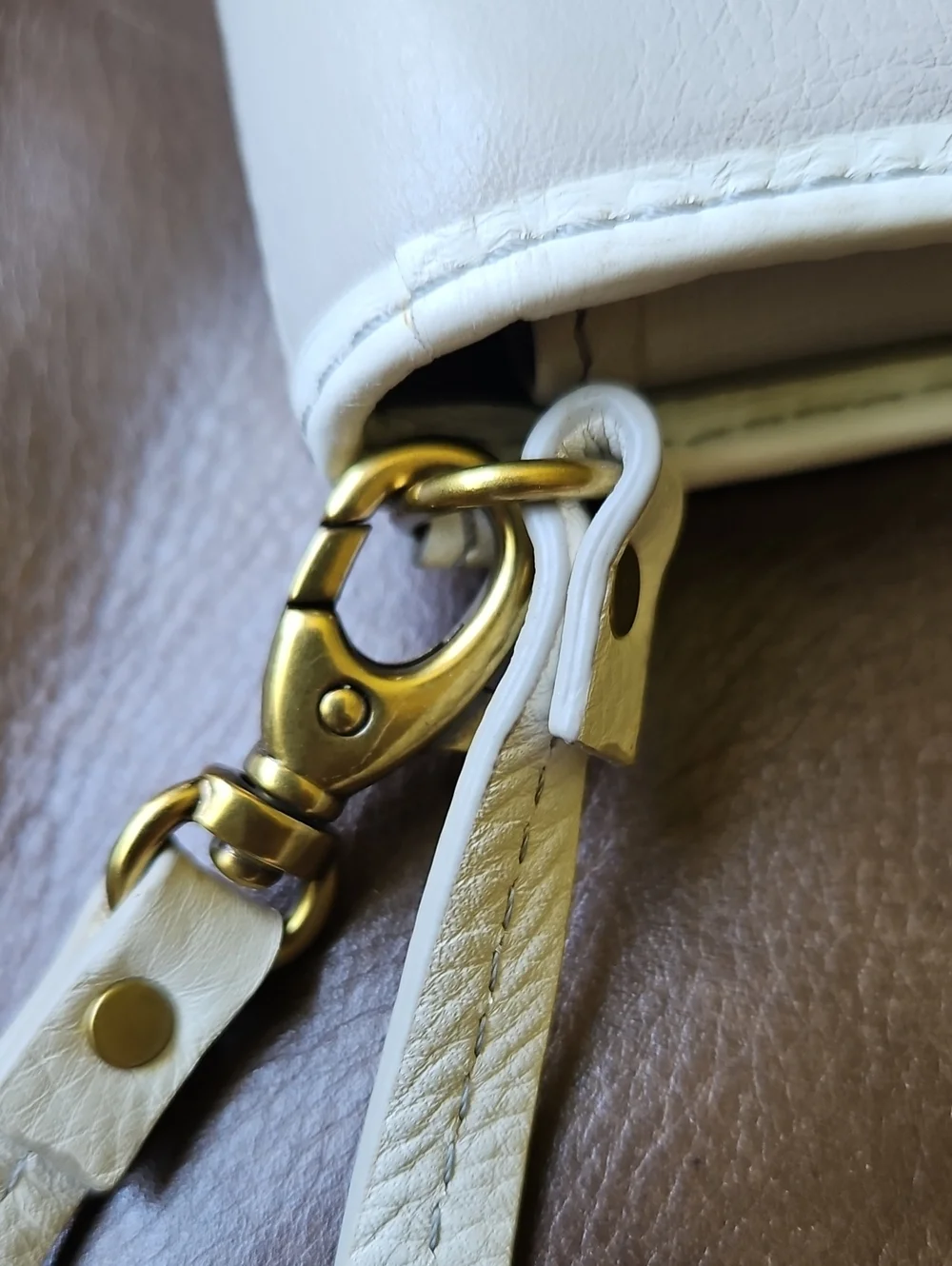 Fossil Emerson SWL1316 Laser-Cut Leather Bifold Wristlet Wallet Cream Taupe